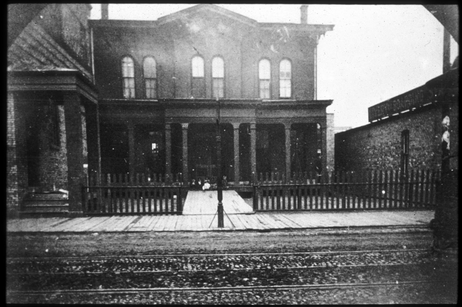 Hull House Description